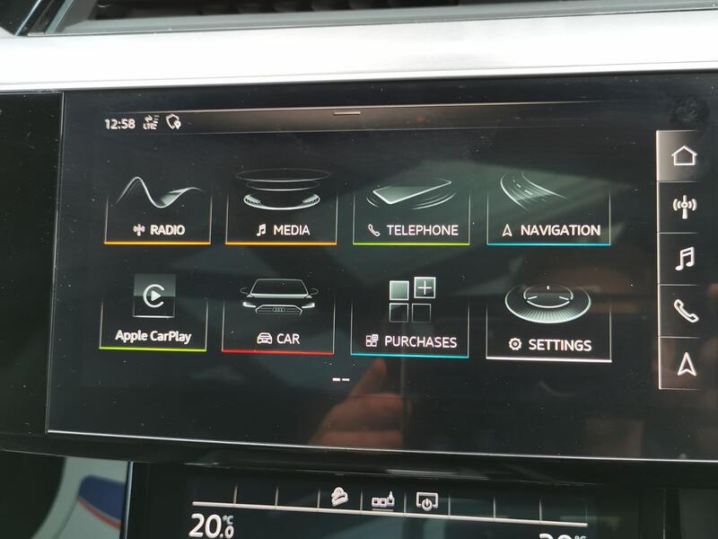 AUDI E-TRON